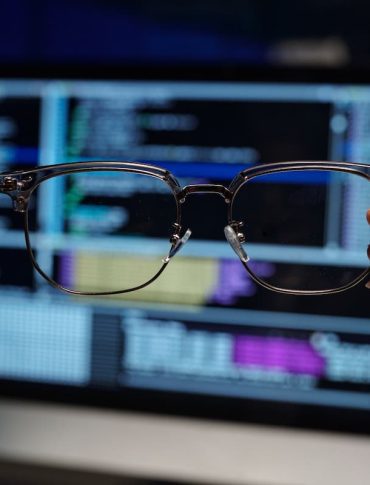Blue Light Protection Lenses - Blue Block vs Blue Cut Explained