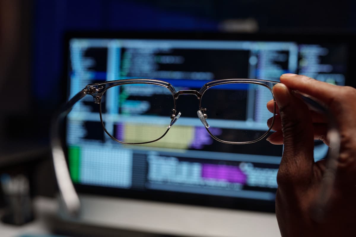Blue Light Protection Lenses: Blue Block vs Blue Cut Explained